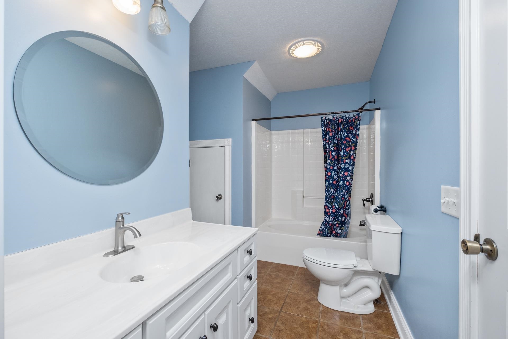 109 LEAVEL CT, BRIDGEWATER, Virginia 22812, 4 Bedrooms Bedrooms, ,3 BathroomsBathrooms,Residential,Jahne,109 LEAVEL CT,664983 MLS # 664983