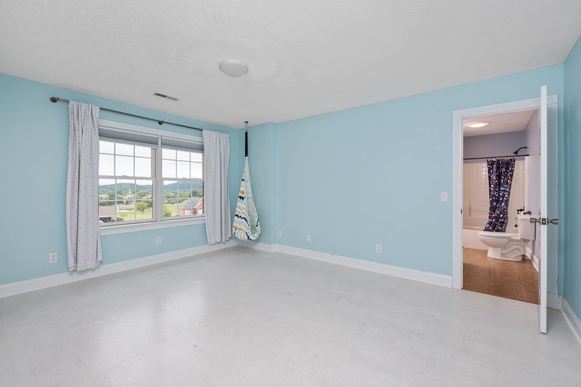 109 LEAVEL CT, BRIDGEWATER, Virginia 22812, 4 Bedrooms Bedrooms, ,3 BathroomsBathrooms,Residential,Jahne,109 LEAVEL CT,664983 MLS # 664983