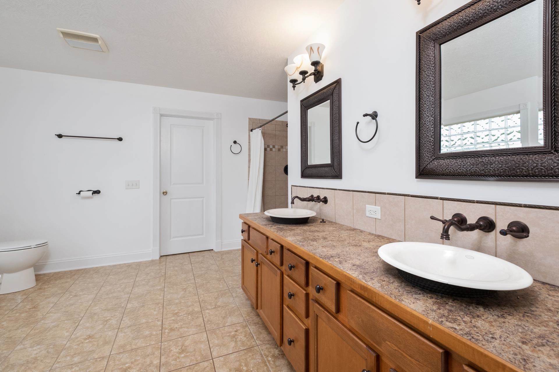 109 LEAVEL CT, BRIDGEWATER, Virginia 22812, 4 Bedrooms Bedrooms, ,3 BathroomsBathrooms,Residential,Jahne,109 LEAVEL CT,664983 MLS # 664983
