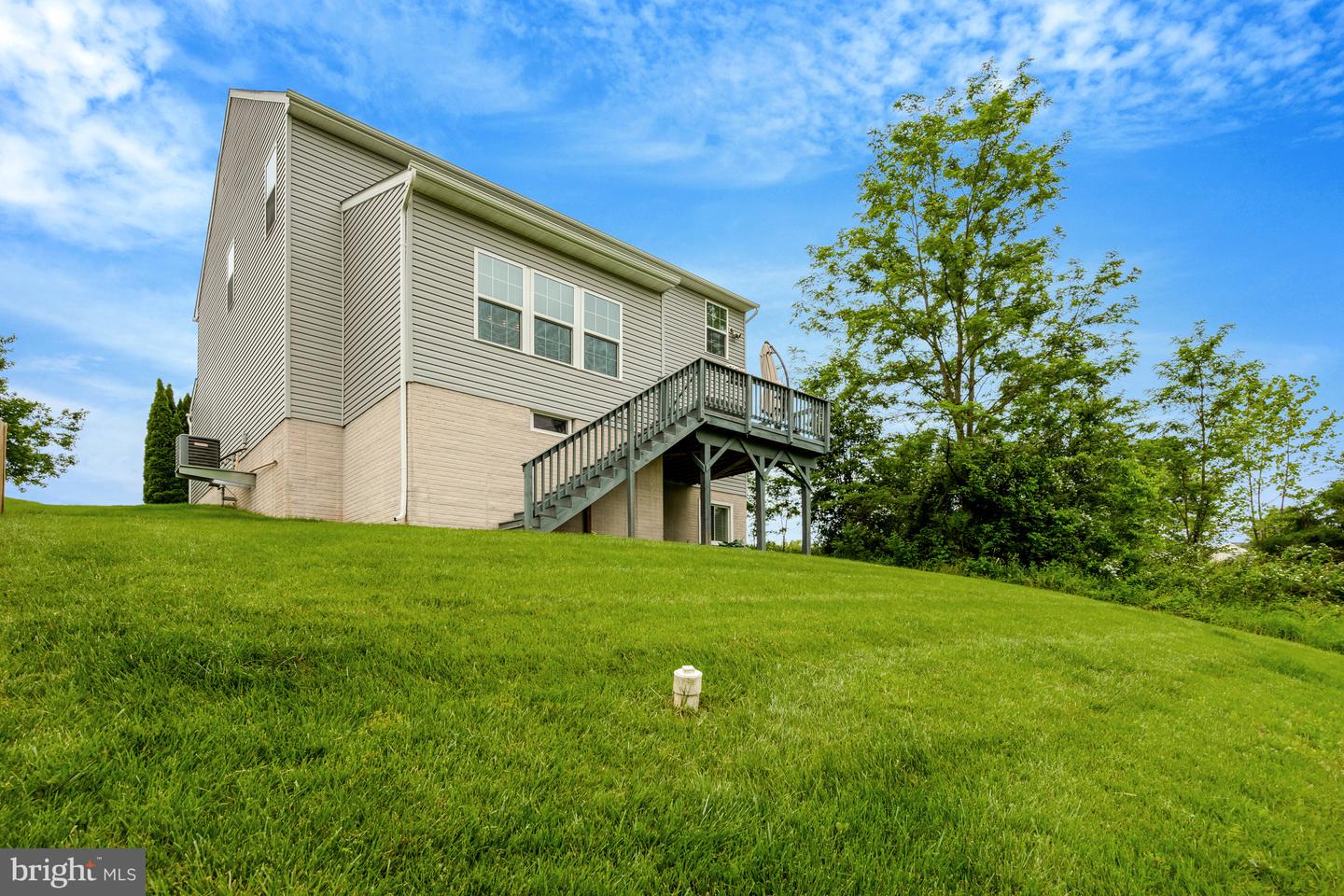 18046 LAKEFORD DR, CULPEPER, Virginia 22701, 4 Bedrooms Bedrooms, ,3 BathroomsBathrooms,Residential,For sale,18046 LAKEFORD DR,VACU2010538 MLS # VACU2010538