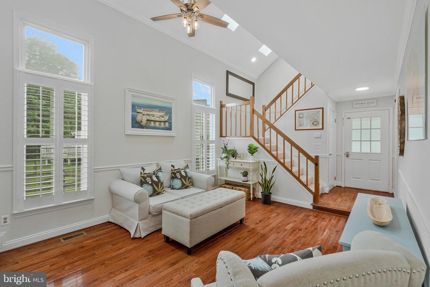7 BENTMOOR CT, STERLING, Virginia 20165, 3 Bedrooms Bedrooms, ,3 BathroomsBathrooms,Residential,For sale,7 BENTMOOR CT,VALO2096242 MLS # VALO2096242