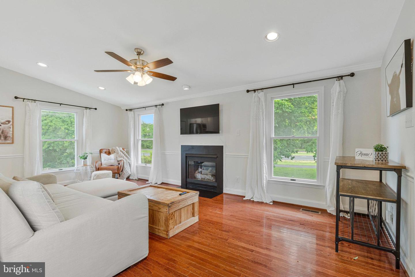 7 BENTMOOR CT, STERLING, Virginia 20165, 3 Bedrooms Bedrooms, ,3 BathroomsBathrooms,Residential,For sale,7 BENTMOOR CT,VALO2096242 MLS # VALO2096242