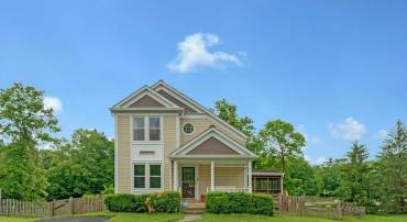 7 BENTMOOR CT, STERLING, Virginia 20165, 3 Bedrooms Bedrooms, ,3 BathroomsBathrooms,Residential,For sale,7 BENTMOOR CT,VALO2096242 MLS # VALO2096242