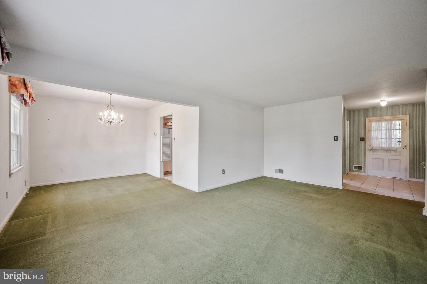 7516 TODD PL, MANASSAS, Virginia 20109, 4 Bedrooms Bedrooms, ,3 BathroomsBathrooms,Residential,For sale,7516 TODD PL,VAPW2095088 MLS # VAPW2095088