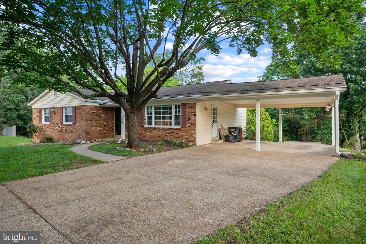 7516 TODD PL, MANASSAS, Virginia 20109, 4 Bedrooms Bedrooms, ,3 BathroomsBathrooms,Residential,For sale,7516 TODD PL,VAPW2095088 MLS # VAPW2095088