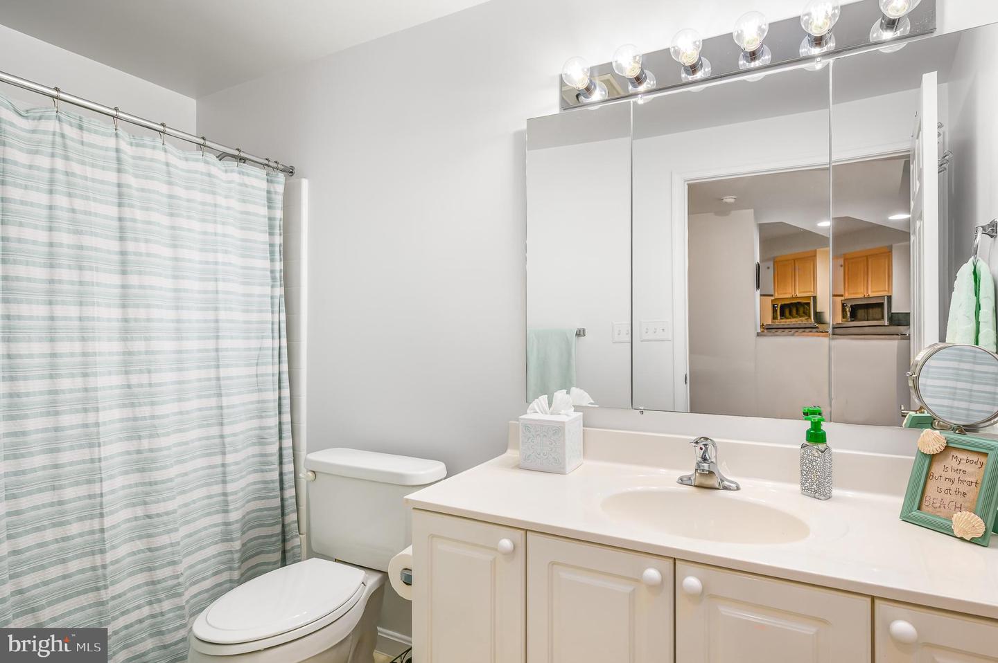 19355 CYPRESS RIDGE TER #203, LEESBURG, Virginia 20176, 2 Bedrooms Bedrooms, ,2 BathroomsBathrooms,Residential,For sale,19355 CYPRESS RIDGE TER #203,VALO2097282 MLS # VALO2097282