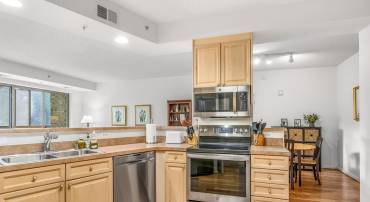19355 CYPRESS RIDGE TER #203, LEESBURG, Virginia 20176, 2 Bedrooms Bedrooms, ,2 BathroomsBathrooms,Residential,For sale,19355 CYPRESS RIDGE TER #203,VALO2097282 MLS # VALO2097282