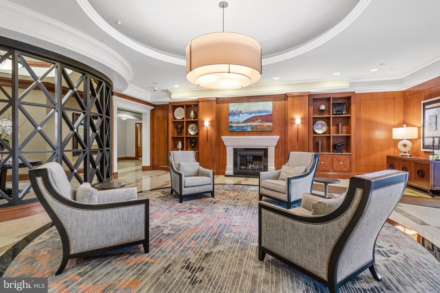 8220 CRESTWOOD HEIGHTS DR #407, MCLEAN, Virginia 22102, 2 Bedrooms Bedrooms, ,2 BathroomsBathrooms,Residential,For sale,8220 CRESTWOOD HEIGHTS DR #407,VAFX2242222 MLS # VAFX2242222
