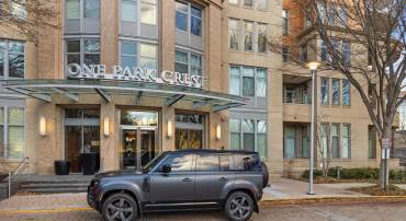 8220 CRESTWOOD HEIGHTS DR #407, MCLEAN, Virginia 22102, 2 Bedrooms Bedrooms, ,2 BathroomsBathrooms,Residential,For sale,8220 CRESTWOOD HEIGHTS DR #407,VAFX2242222 MLS # VAFX2242222