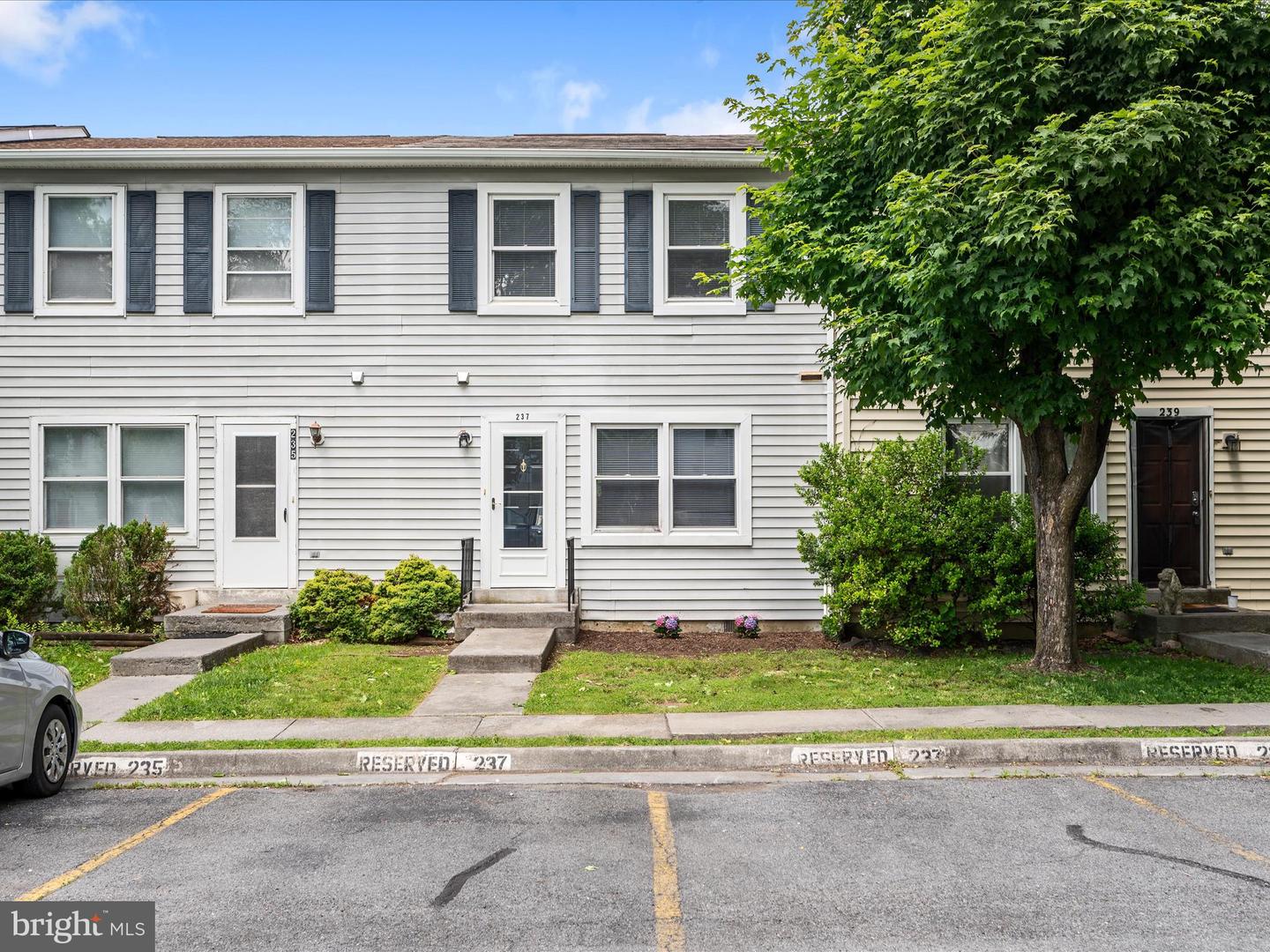 237 KIMBERLY WAY, WINCHESTER, Virginia 22601, 2 Bedrooms Bedrooms, ,1 BathroomBathrooms,Residential,For sale,237 KIMBERLY WAY,VAWI2007742 MLS # VAWI2007742