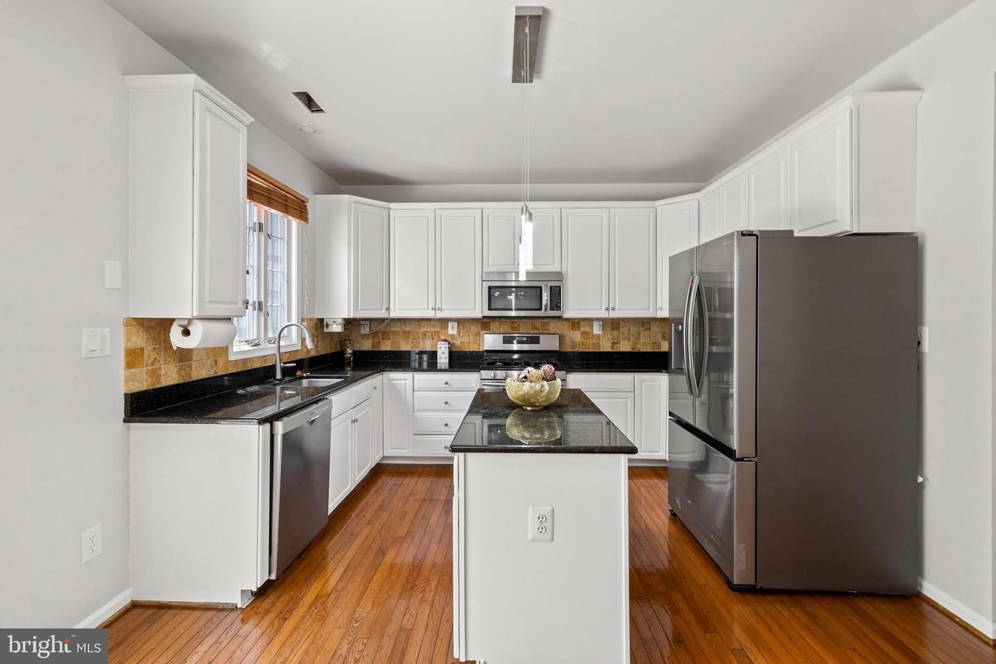 3725 FREEHILL LN, FAIRFAX, Virginia 22033, 4 Bedrooms Bedrooms, ,3 BathroomsBathrooms,Residential,For sale,3725 FREEHILL LN,VAFX2242938 MLS # VAFX2242938