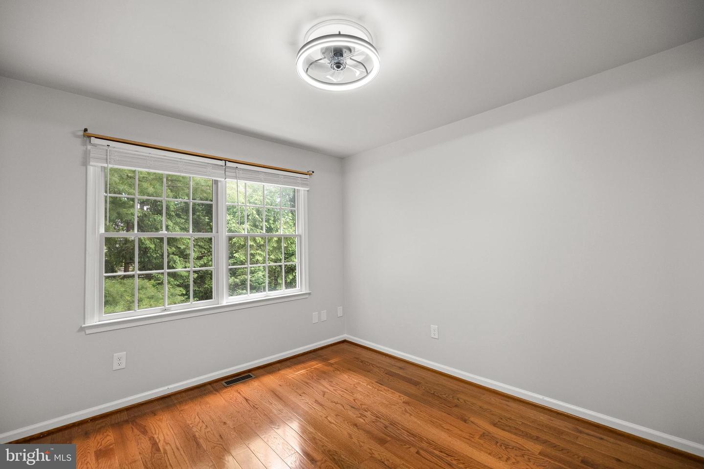 3725 FREEHILL LN, FAIRFAX, Virginia 22033, 4 Bedrooms Bedrooms, ,3 BathroomsBathrooms,Residential,For sale,3725 FREEHILL LN,VAFX2242938 MLS # VAFX2242938