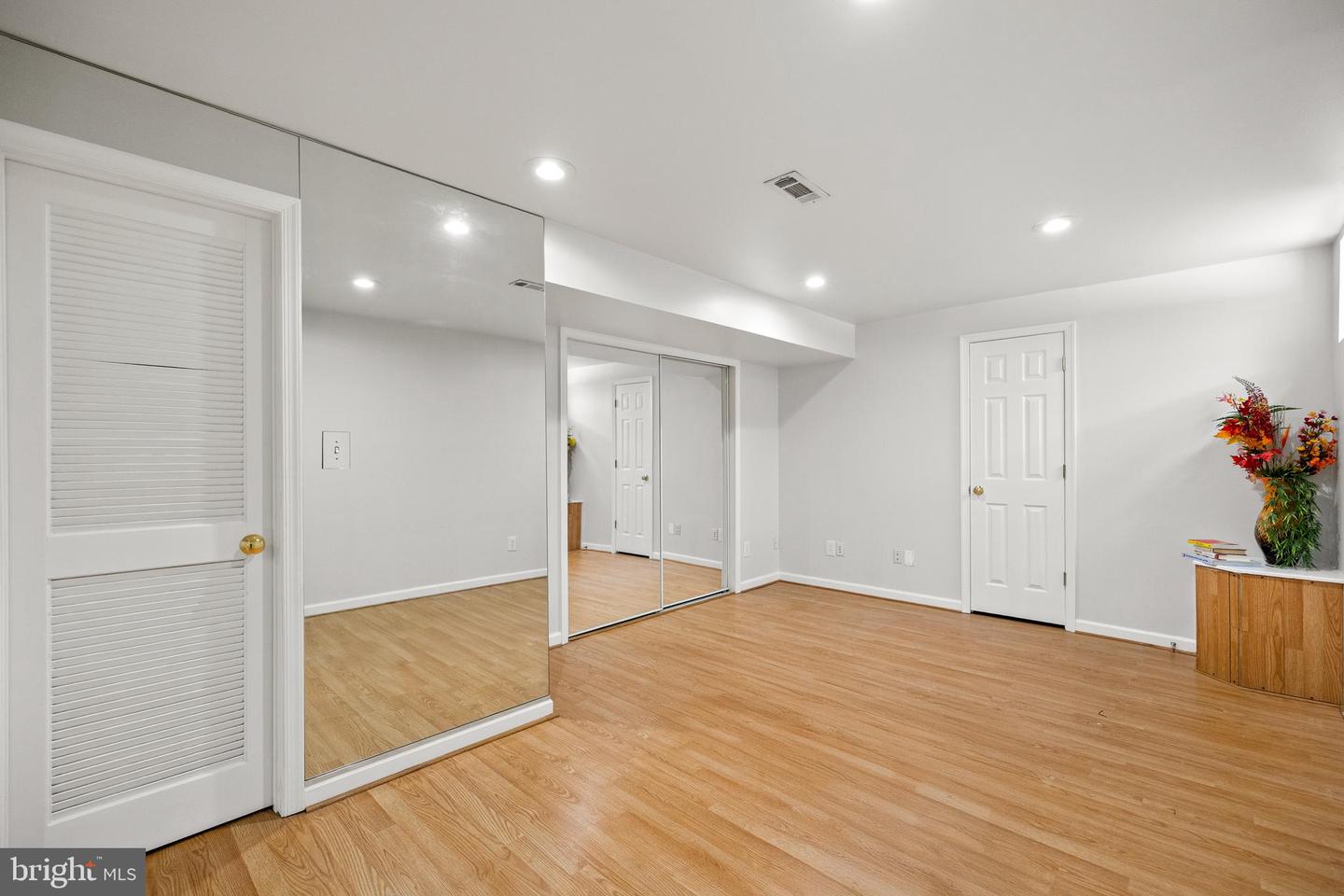 3725 FREEHILL LN, FAIRFAX, Virginia 22033, 4 Bedrooms Bedrooms, ,3 BathroomsBathrooms,Residential,For sale,3725 FREEHILL LN,VAFX2242938 MLS # VAFX2242938