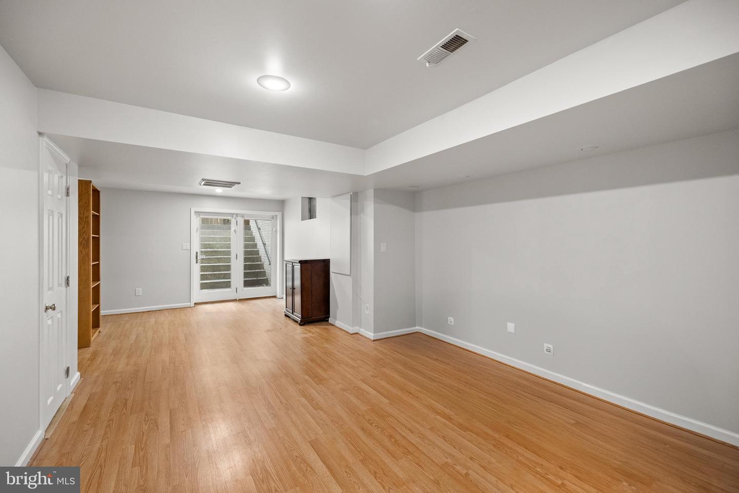 3725 FREEHILL LN, FAIRFAX, Virginia 22033, 4 Bedrooms Bedrooms, ,3 BathroomsBathrooms,Residential,For sale,3725 FREEHILL LN,VAFX2242938 MLS # VAFX2242938