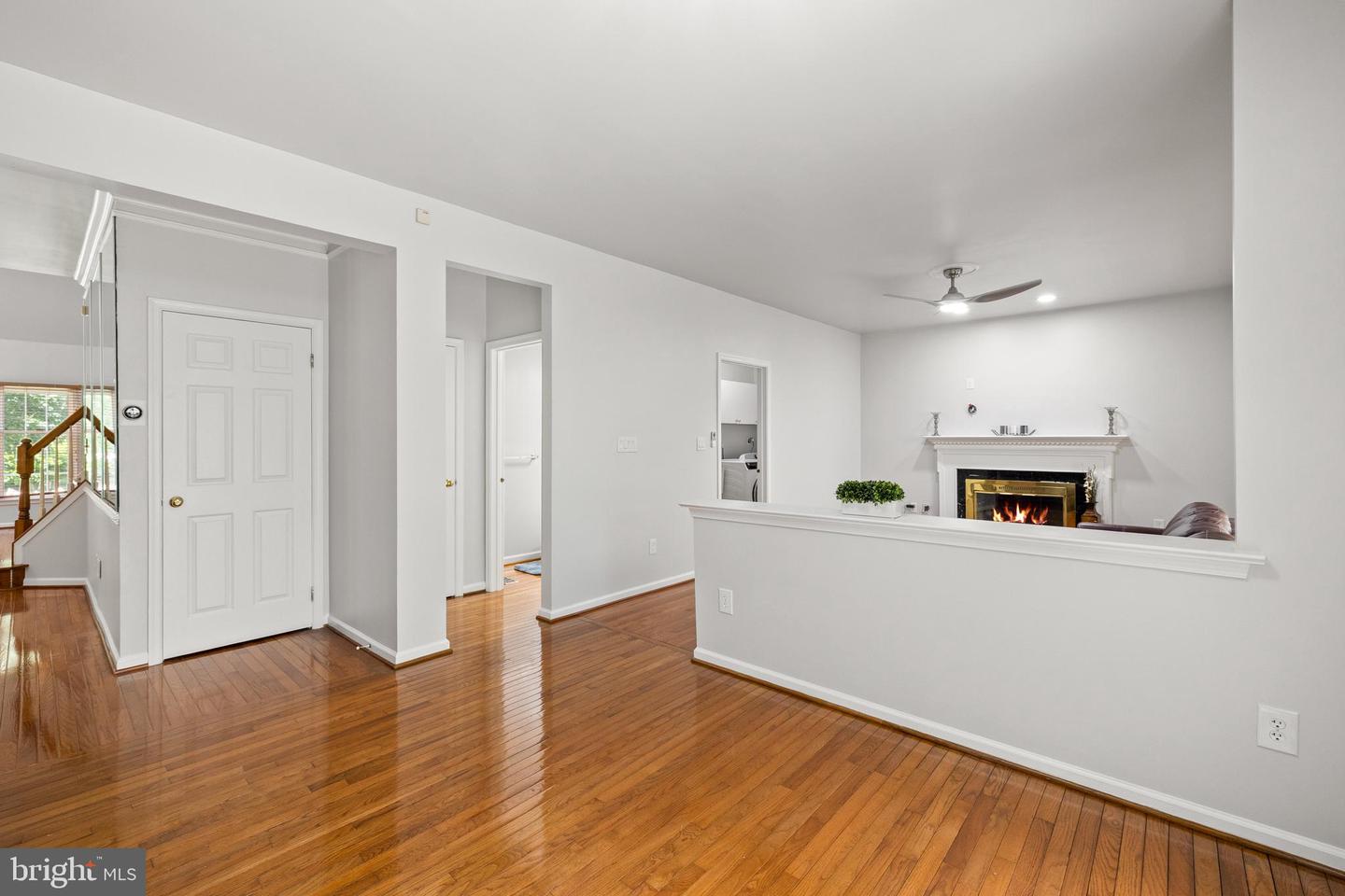 3725 FREEHILL LN, FAIRFAX, Virginia 22033, 4 Bedrooms Bedrooms, ,3 BathroomsBathrooms,Residential,For sale,3725 FREEHILL LN,VAFX2242938 MLS # VAFX2242938