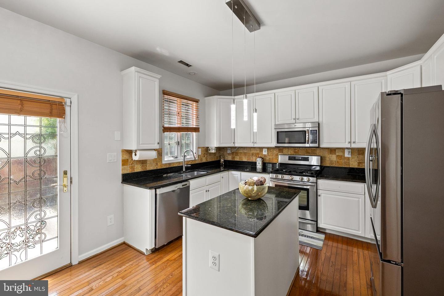 3725 FREEHILL LN, FAIRFAX, Virginia 22033, 4 Bedrooms Bedrooms, ,3 BathroomsBathrooms,Residential,For sale,3725 FREEHILL LN,VAFX2242938 MLS # VAFX2242938