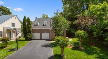 3725 FREEHILL LN, FAIRFAX, Virginia 22033, 4 Bedrooms Bedrooms, ,3 BathroomsBathrooms,Residential,For sale,3725 FREEHILL LN,VAFX2242938 MLS # VAFX2242938