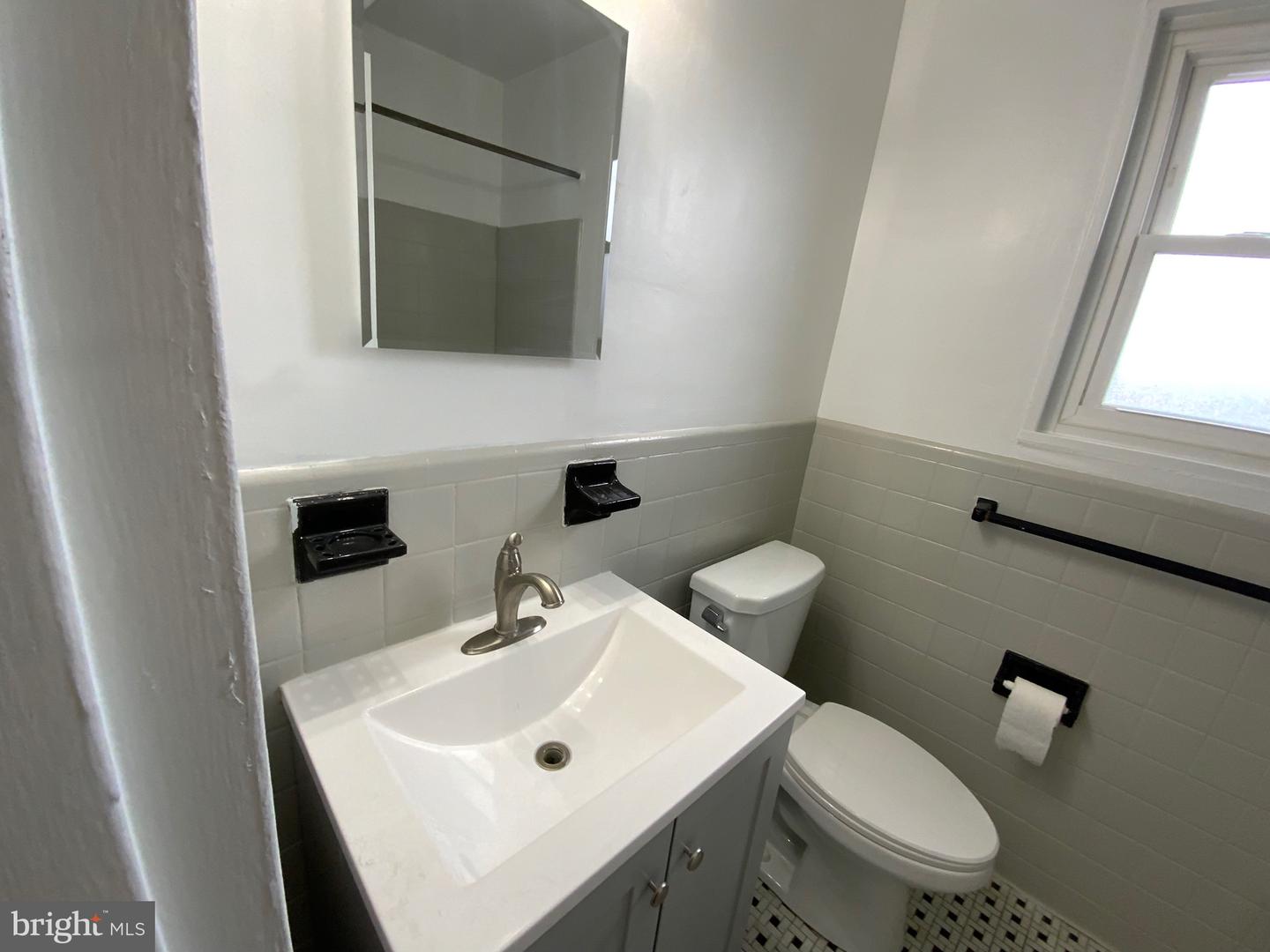2720 7TH ST NE #301, WASHINGTON, District Of Columbia 20017, 1 Bedroom Bedrooms, ,1 BathroomBathrooms,Residential,For sale,2720 7TH ST NE #301,DCDC2202566 MLS # DCDC2202566