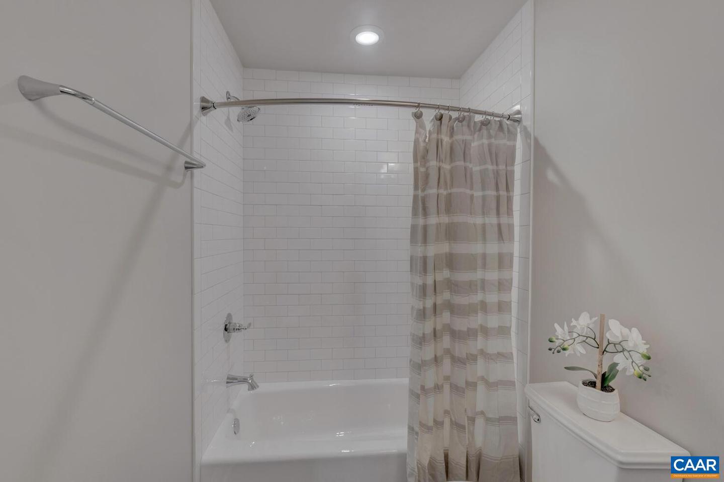140 STEEP ROCK PL, CHARLOTTESVILLE, Virginia 22911, 3 Bedrooms Bedrooms, ,2 BathroomsBathrooms,Residential,For sale,140 STEEP ROCK PL,664988 MLS # 664988
