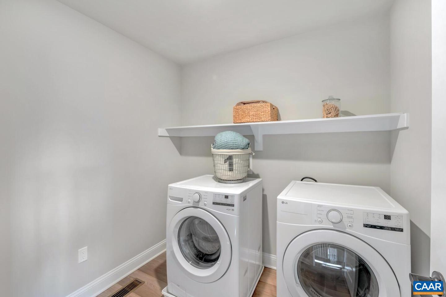 1150 RIPARIAN CT, CHARLOTTESVILLE, Virginia 22911, 4 Bedrooms Bedrooms, ,3 BathroomsBathrooms,Residential,For sale,1150 RIPARIAN CT,664990 MLS # 664990