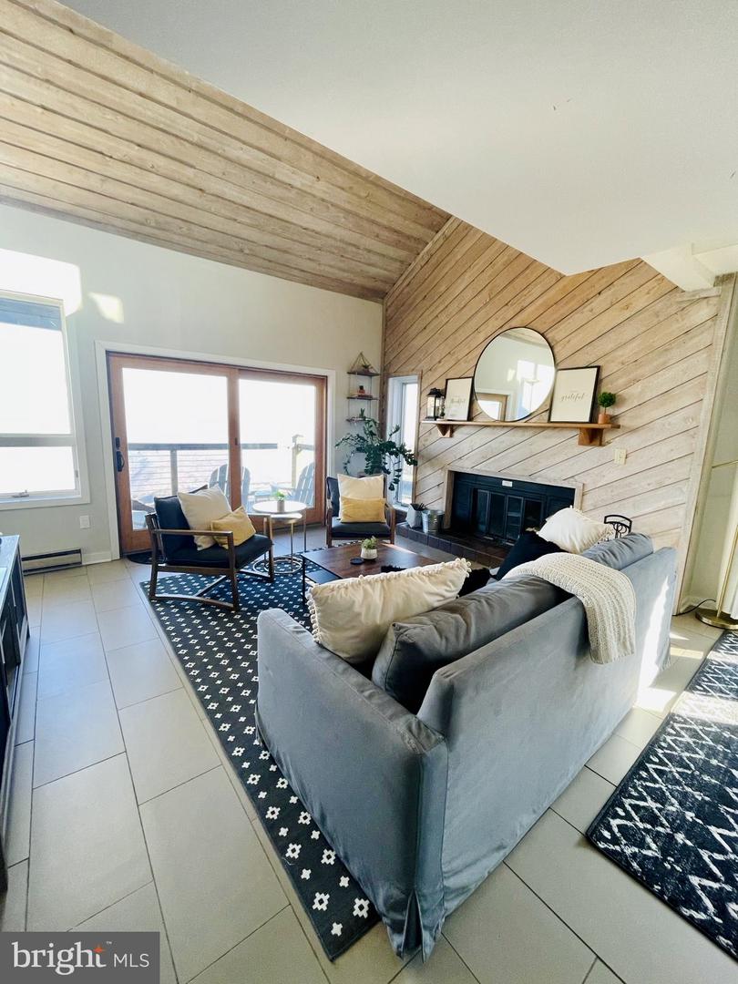 1421 HIGHLANDS, ROSELAND, Virginia 22967, 2 Bedrooms Bedrooms, ,2 BathroomsBathrooms,Residential,For sale,1421 HIGHLANDS,VANL2000562 MLS # VANL2000562