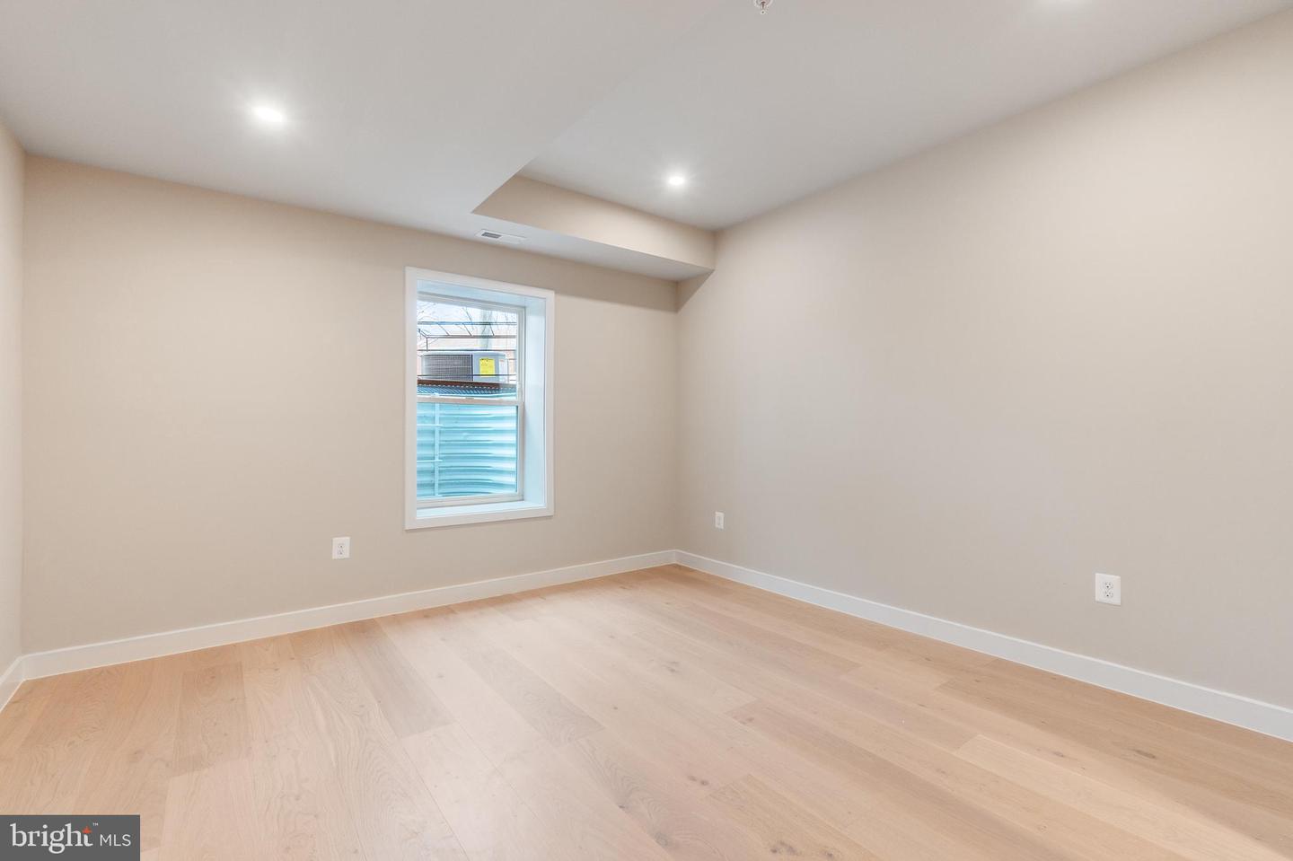 852 XENIA SE #1, WASHINGTON, District Of Columbia 20032, 4 Bedrooms Bedrooms, ,3 BathroomsBathrooms,Residential,For sale,852 XENIA SE #1,DCDC2175850 MLS # DCDC2175850
