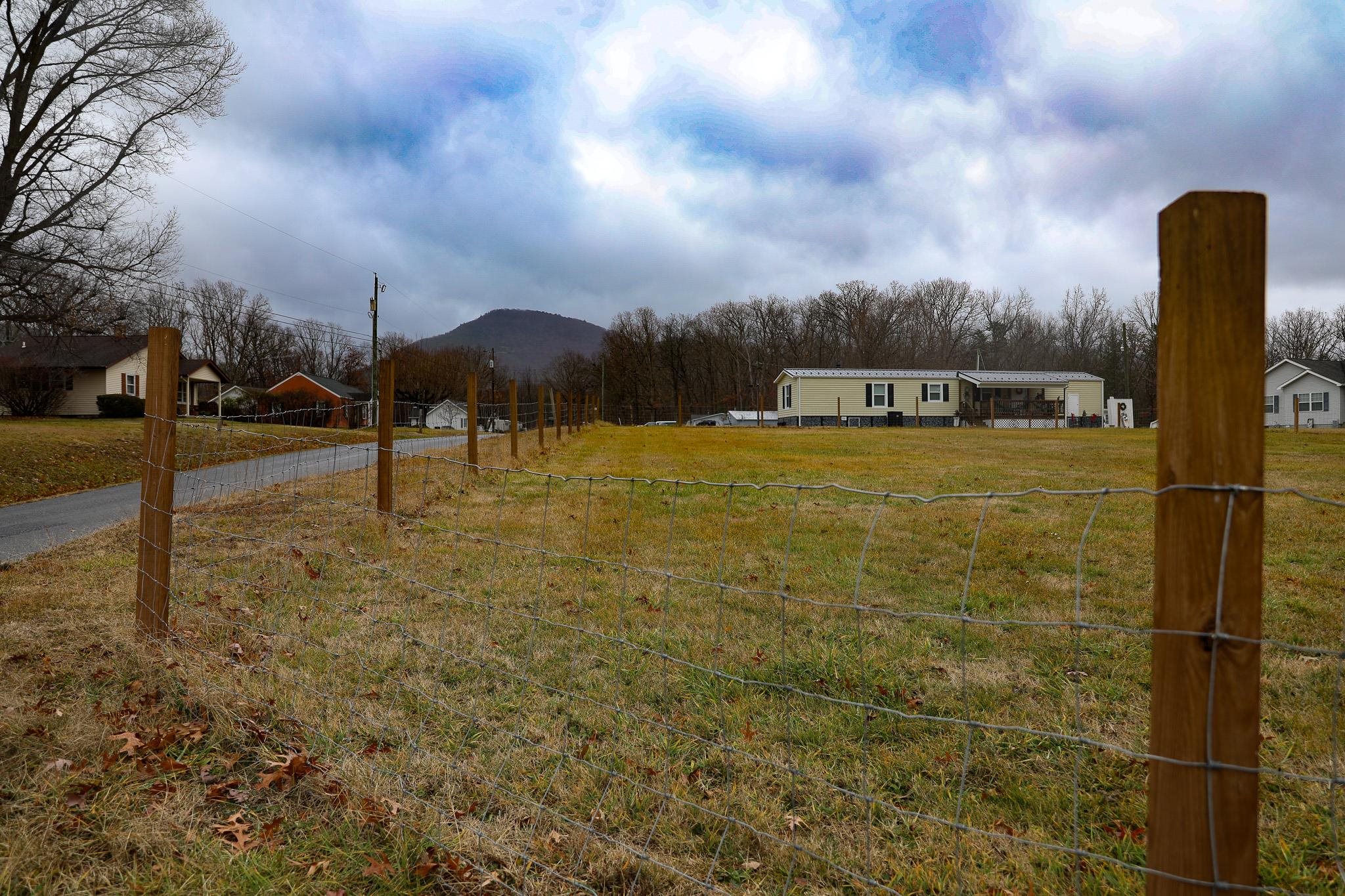 13240 PORT REPUBLIC RD, GROTTOES, Virginia 24401, 3 Bedrooms Bedrooms, ,2 BathroomsBathrooms,Residential,13240 PORT REPUBLIC RD,659819 MLS # 659819