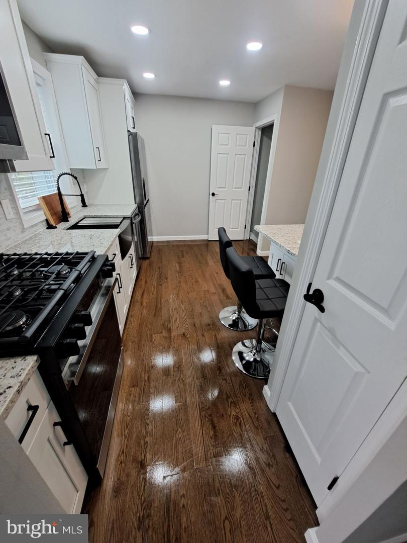 2918 LANDOVER ST, ALEXANDRIA, Virginia 22305, 3 Bedrooms Bedrooms, ,2 BathroomsBathrooms,Residential,For sale,2918 LANDOVER ST,VAAX2043776 MLS # VAAX2043776
