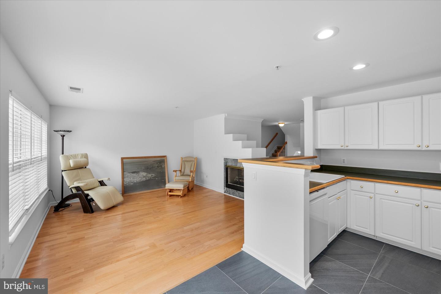 183 MARTIN LN, ALEXANDRIA, Virginia 22304, 3 Bedrooms Bedrooms, ,2 BathroomsBathrooms,Residential,For sale,183 MARTIN LN,VAAX2044686 MLS # VAAX2044686