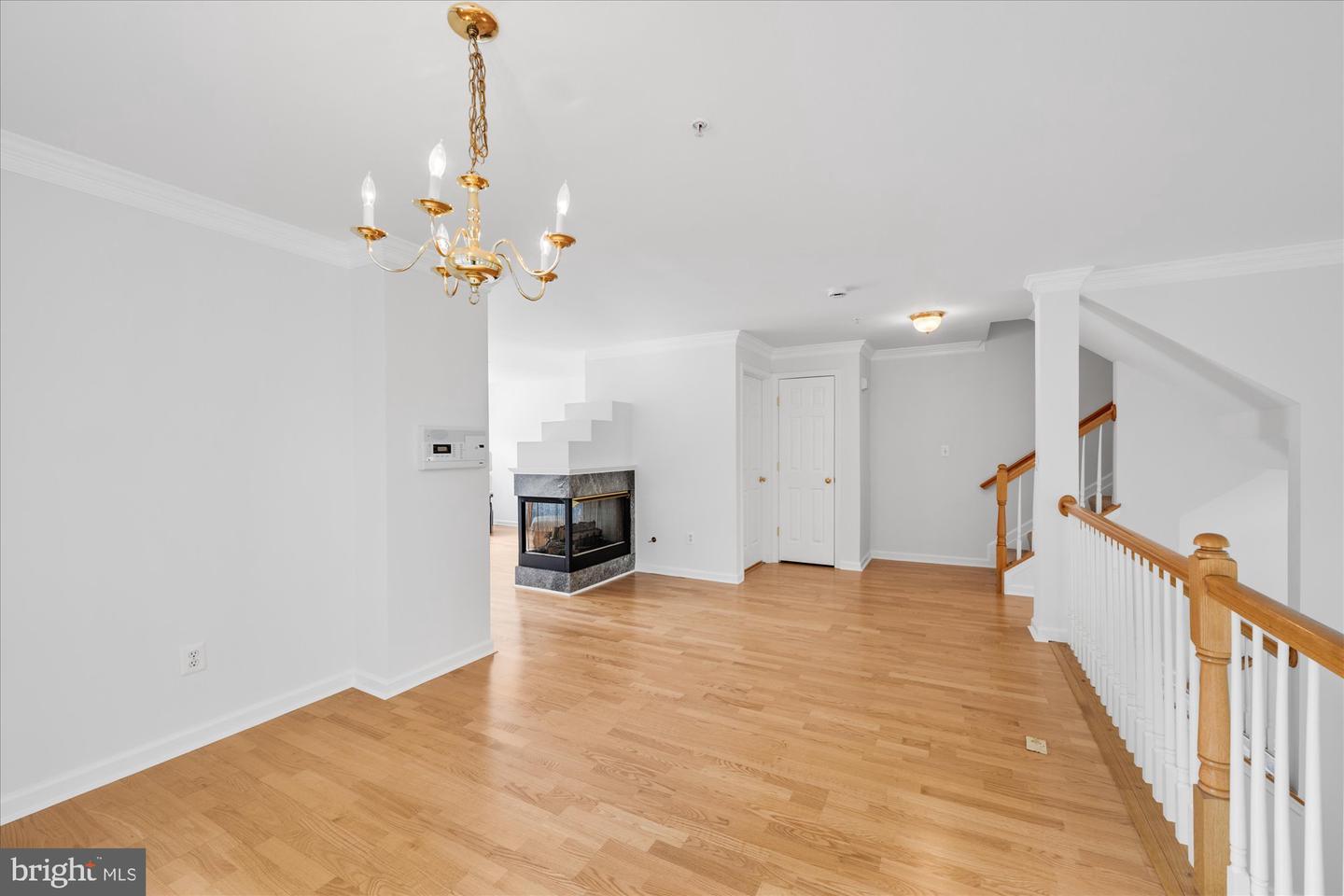 183 MARTIN LN, ALEXANDRIA, Virginia 22304, 3 Bedrooms Bedrooms, ,2 BathroomsBathrooms,Residential,For sale,183 MARTIN LN,VAAX2044686 MLS # VAAX2044686