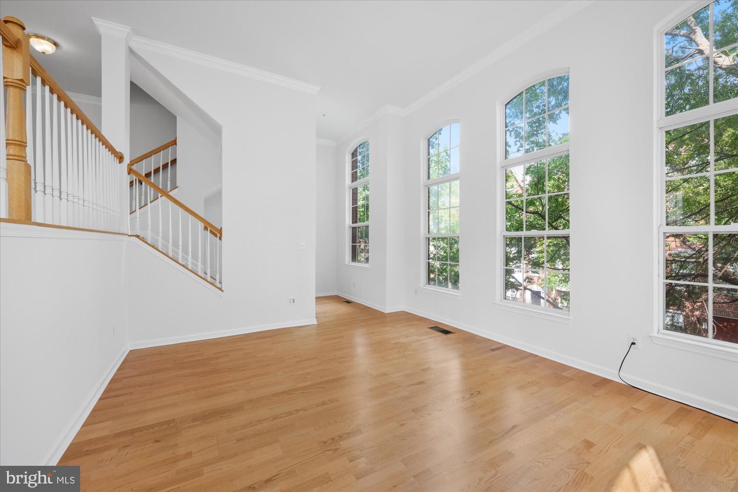 183 MARTIN LN, ALEXANDRIA, Virginia 22304, 3 Bedrooms Bedrooms, ,2 BathroomsBathrooms,Residential,For sale,183 MARTIN LN,VAAX2044686 MLS # VAAX2044686