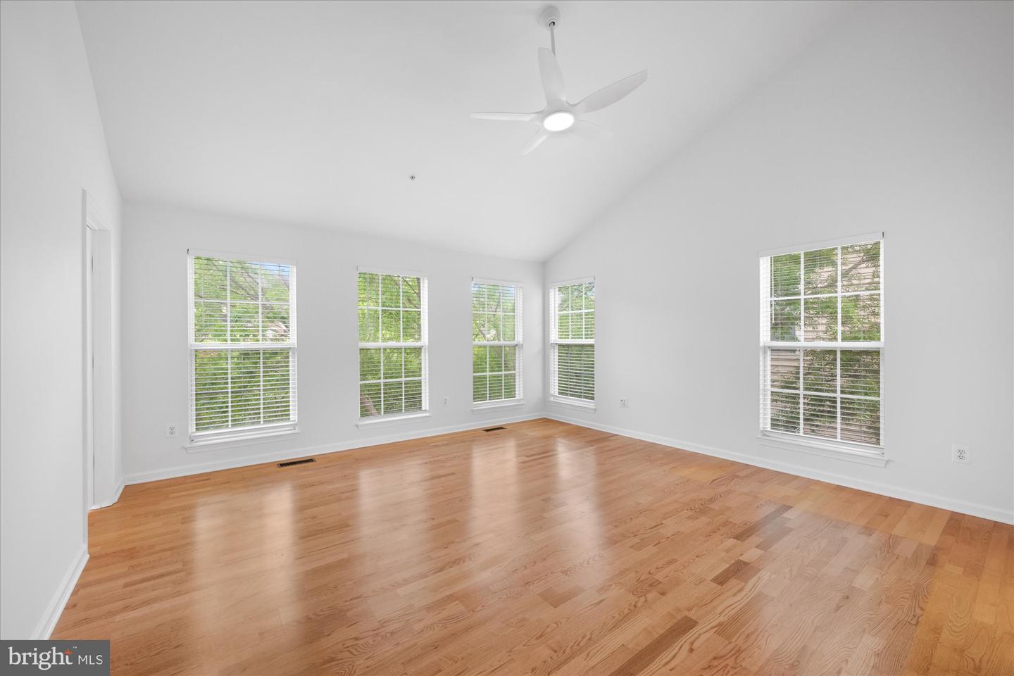 183 MARTIN LN, ALEXANDRIA, Virginia 22304, 3 Bedrooms Bedrooms, ,2 BathroomsBathrooms,Residential,For sale,183 MARTIN LN,VAAX2044686 MLS # VAAX2044686
