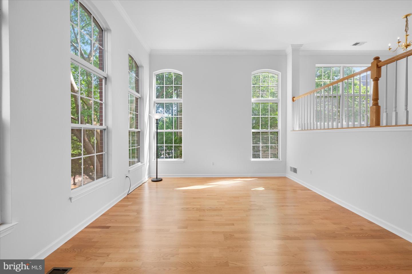 183 MARTIN LN, ALEXANDRIA, Virginia 22304, 3 Bedrooms Bedrooms, ,2 BathroomsBathrooms,Residential,For sale,183 MARTIN LN,VAAX2044686 MLS # VAAX2044686
