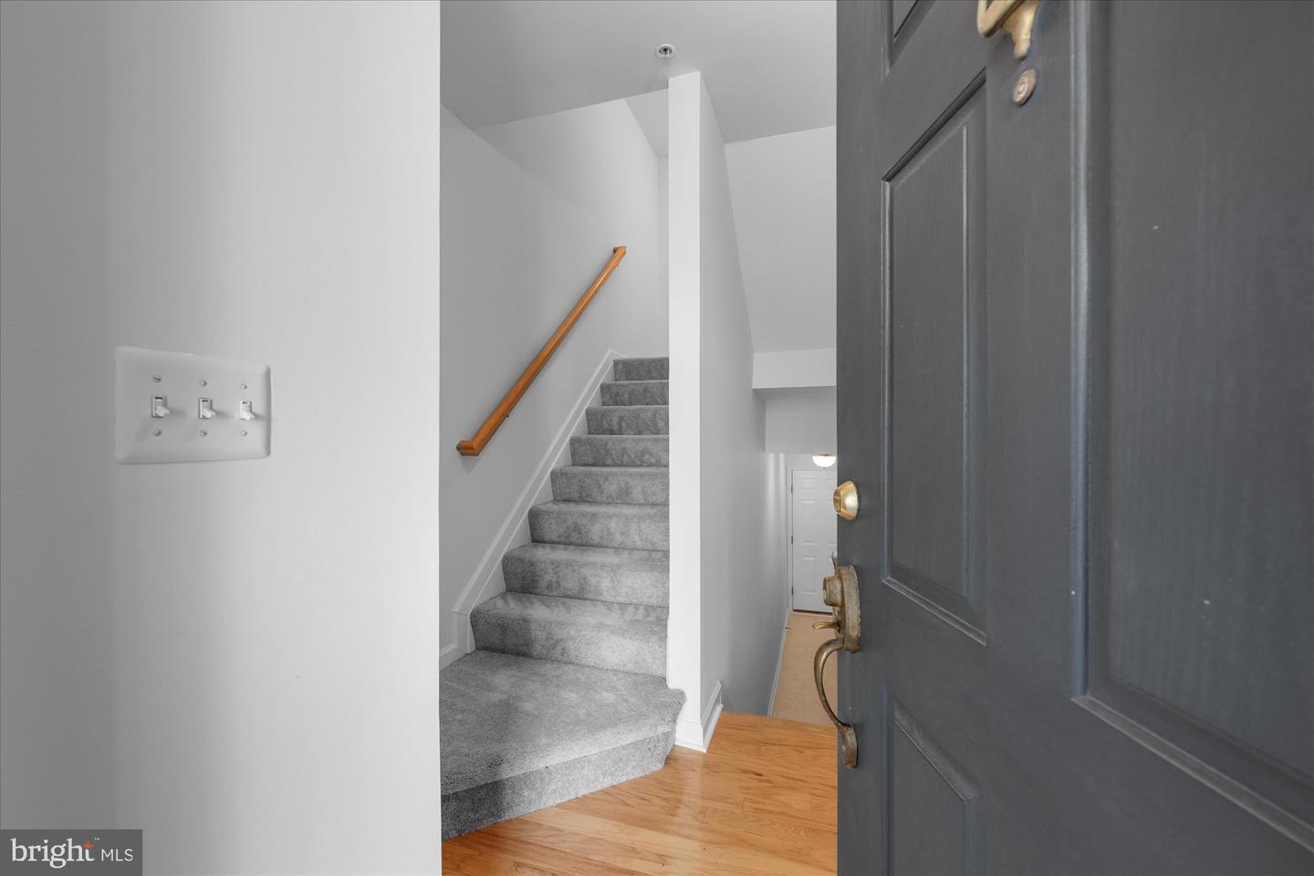 183 MARTIN LN, ALEXANDRIA, Virginia 22304, 3 Bedrooms Bedrooms, ,2 BathroomsBathrooms,Residential,For sale,183 MARTIN LN,VAAX2044686 MLS # VAAX2044686