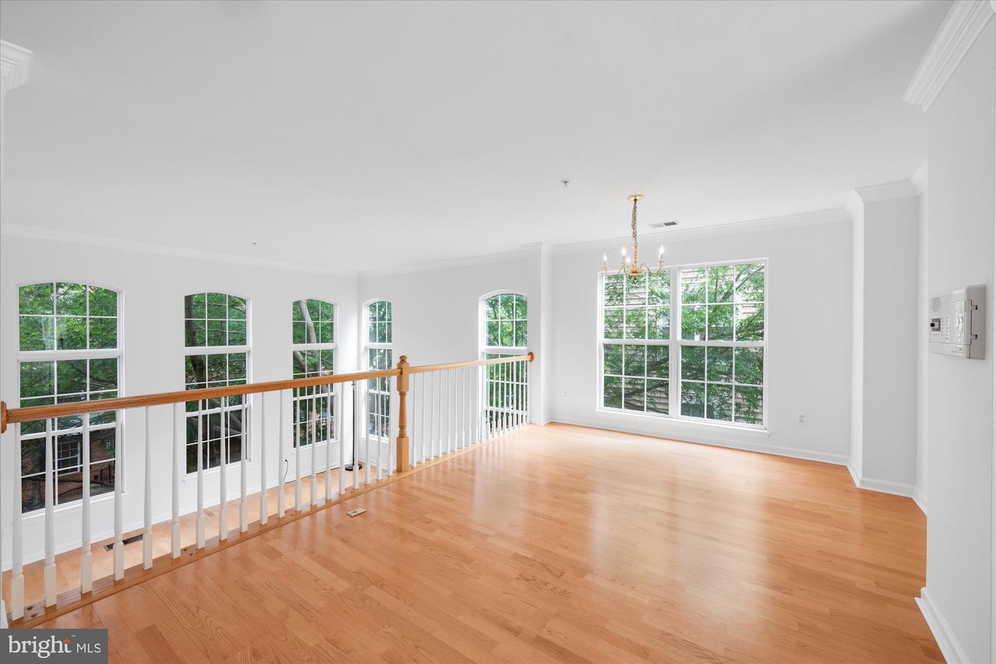 183 MARTIN LN, ALEXANDRIA, Virginia 22304, 3 Bedrooms Bedrooms, ,2 BathroomsBathrooms,Residential,For sale,183 MARTIN LN,VAAX2044686 MLS # VAAX2044686