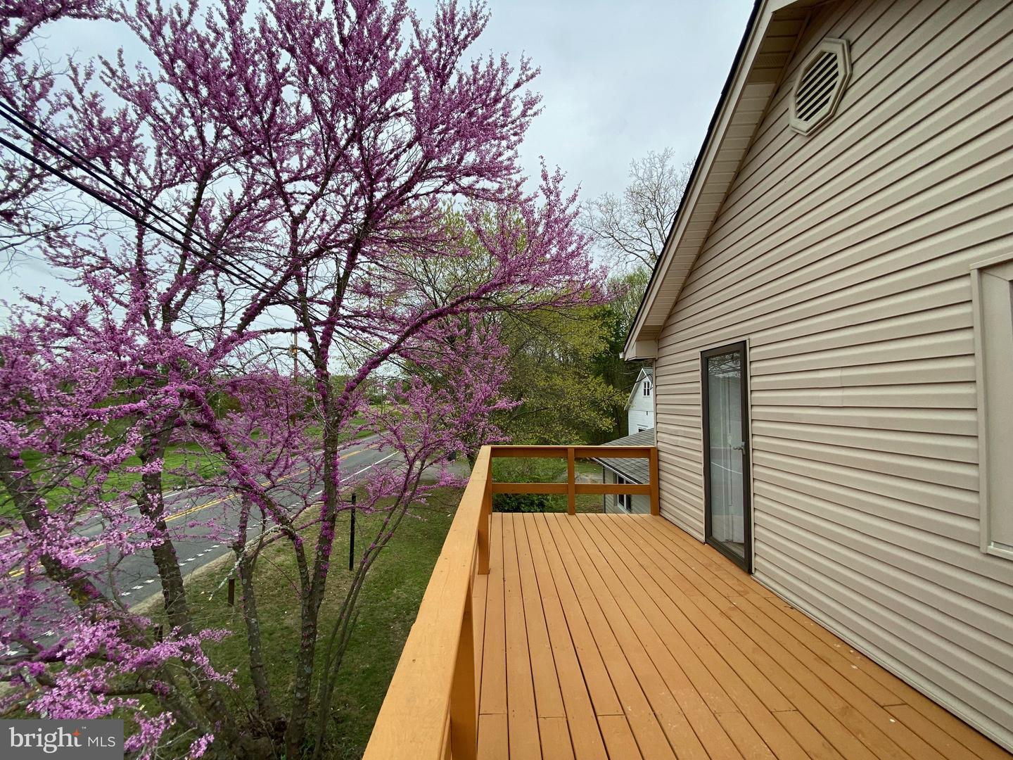 1006 WHITE OAK RD, FREDERICKSBURG, Virginia 22405, 3 Bedrooms Bedrooms, ,2 BathroomsBathrooms,Residential,For sale,1006 WHITE OAK RD,VAST2038490 MLS # VAST2038490