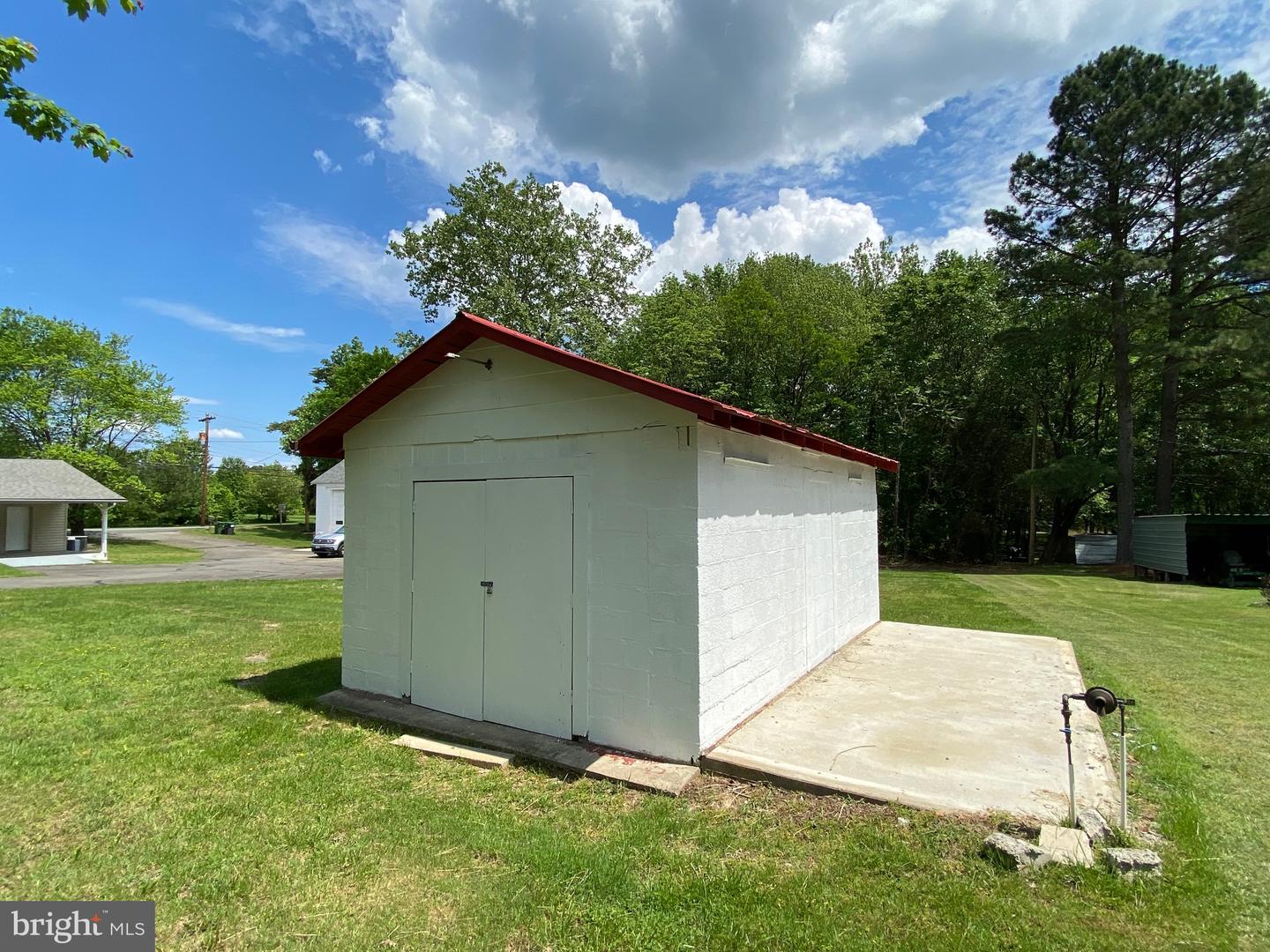 1006 WHITE OAK RD, FREDERICKSBURG, Virginia 22405, 3 Bedrooms Bedrooms, ,2 BathroomsBathrooms,Residential,For sale,1006 WHITE OAK RD,VAST2038490 MLS # VAST2038490