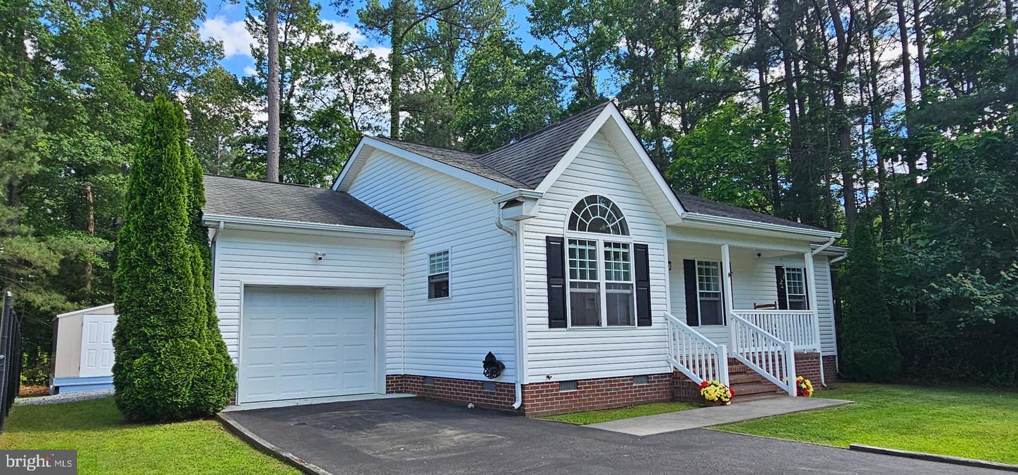 344 9TH ST, COLONIAL BEACH, Virginia 22443, 3 Bedrooms Bedrooms, ,2 BathroomsBathrooms,Residential,For sale,344 9TH ST,VAWE2008830 MLS # VAWE2008830