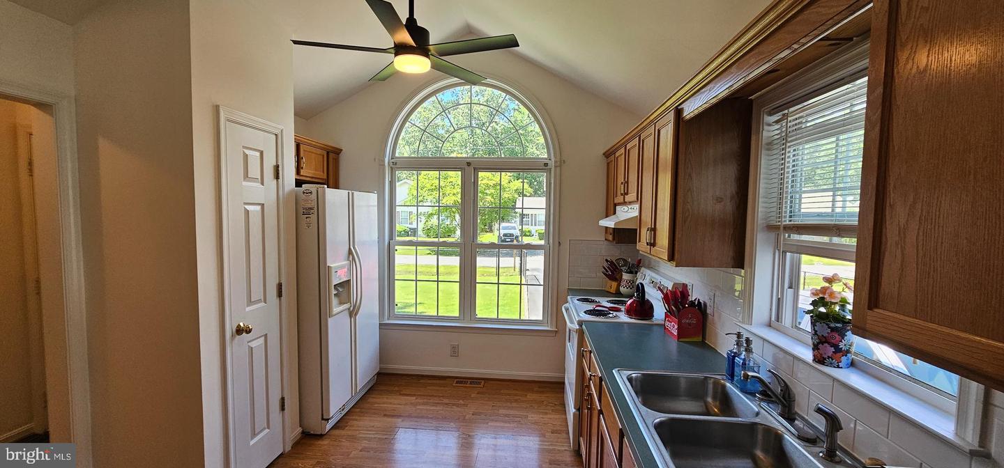 344 9TH ST, COLONIAL BEACH, Virginia 22443, 3 Bedrooms Bedrooms, ,2 BathroomsBathrooms,Residential,For sale,344 9TH ST,VAWE2008830 MLS # VAWE2008830