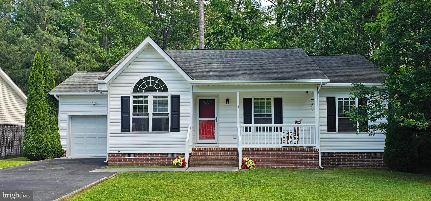 344 9TH ST, COLONIAL BEACH, Virginia 22443, 3 Bedrooms Bedrooms, ,2 BathroomsBathrooms,Residential,For sale,344 9TH ST,VAWE2008830 MLS # VAWE2008830