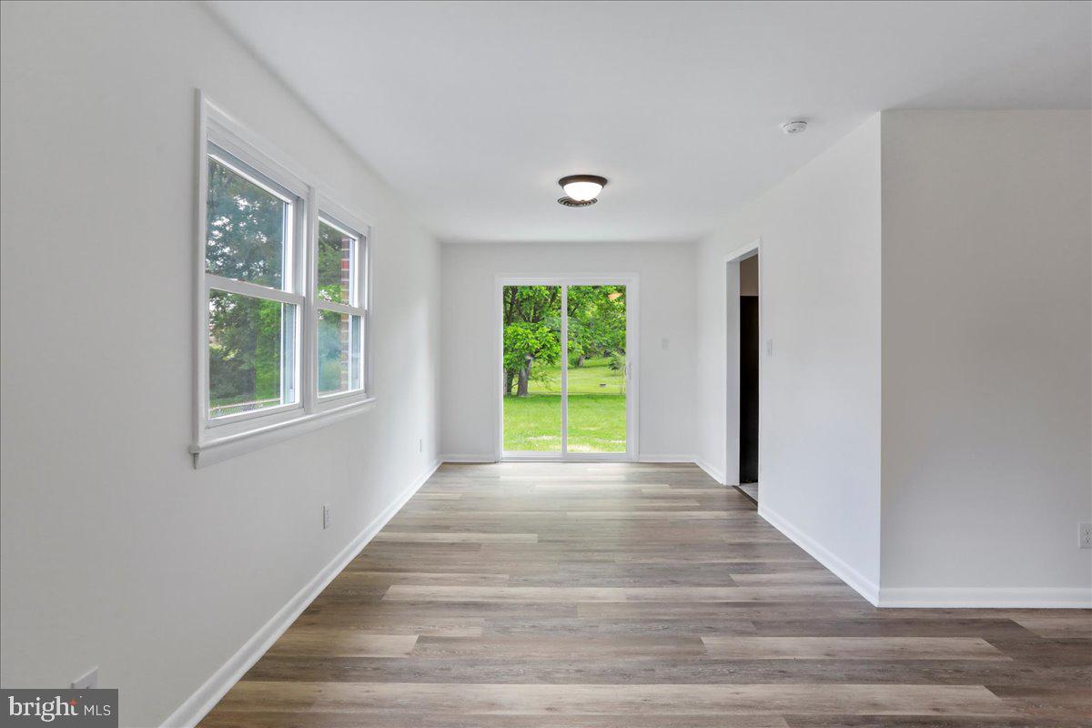 12 MONTAGUE CIR, WINCHESTER, Virginia 22601, 3 Bedrooms Bedrooms, 5 Rooms Rooms,1 BathroomBathrooms,Residential,For sale,12 MONTAGUE CIR,VAWI2007640 MLS # VAWI2007640
