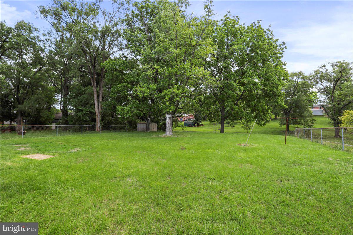 12 MONTAGUE CIR, WINCHESTER, Virginia 22601, 3 Bedrooms Bedrooms, 5 Rooms Rooms,1 BathroomBathrooms,Residential,For sale,12 MONTAGUE CIR,VAWI2007640 MLS # VAWI2007640