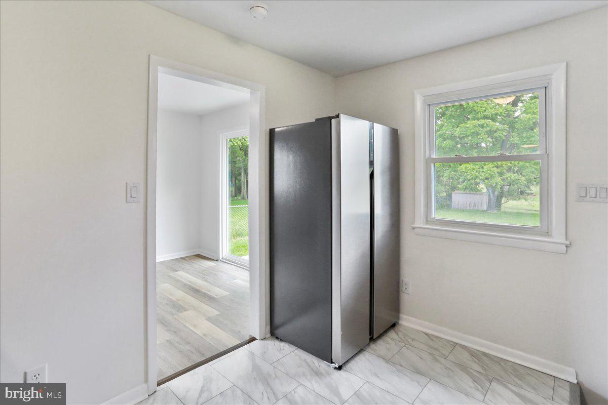 12 MONTAGUE CIR, WINCHESTER, Virginia 22601, 3 Bedrooms Bedrooms, 5 Rooms Rooms,1 BathroomBathrooms,Residential,For sale,12 MONTAGUE CIR,VAWI2007640 MLS # VAWI2007640