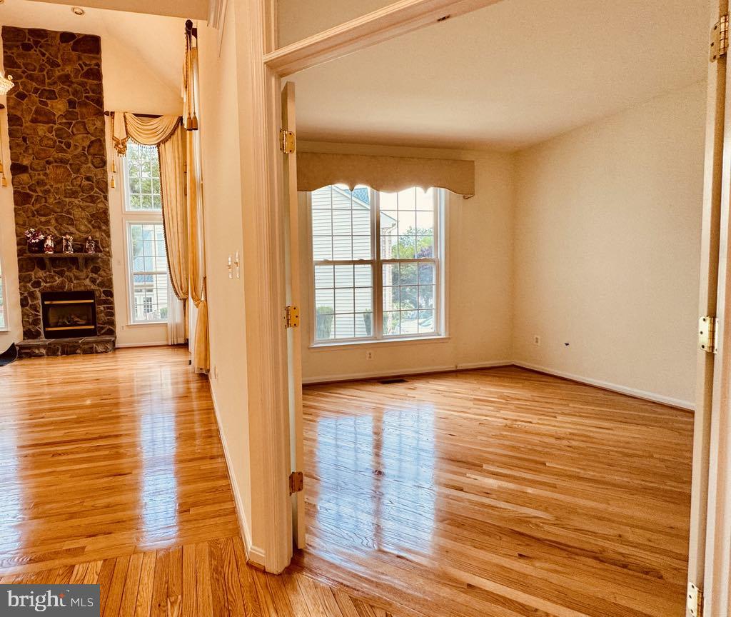 7615 MCWEADON LN, SPRINGFIELD, Virginia 22150, 6 Bedrooms Bedrooms, ,5 BathroomsBathrooms,Residential,For sale,7615 MCWEADON LN,VAFX2240948 MLS # VAFX2240948