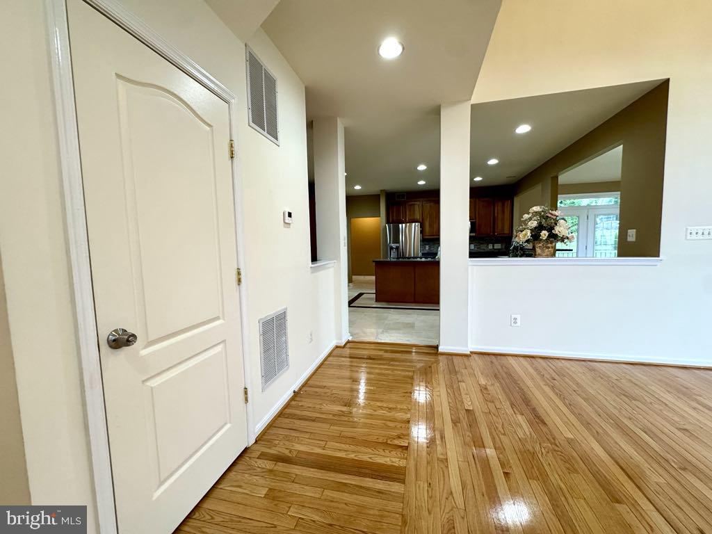 7615 MCWEADON LN, SPRINGFIELD, Virginia 22150, 6 Bedrooms Bedrooms, ,5 BathroomsBathrooms,Residential,For sale,7615 MCWEADON LN,VAFX2240948 MLS # VAFX2240948