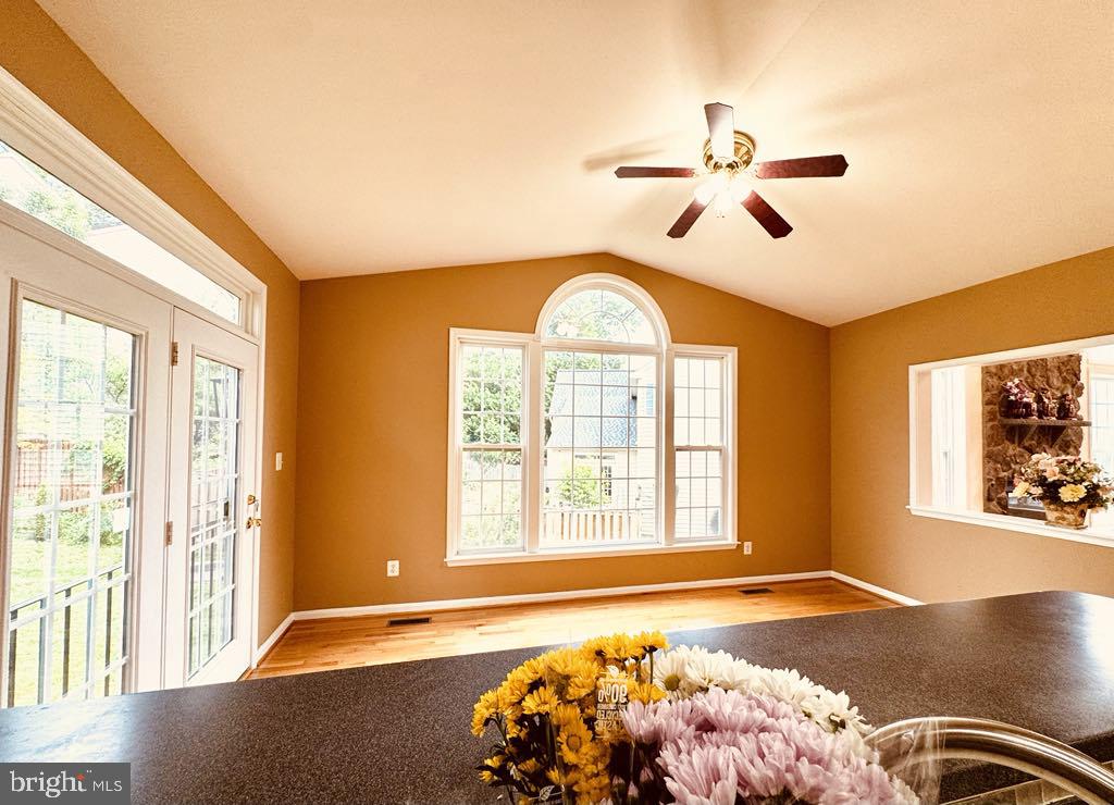 7615 MCWEADON LN, SPRINGFIELD, Virginia 22150, 6 Bedrooms Bedrooms, ,5 BathroomsBathrooms,Residential,For sale,7615 MCWEADON LN,VAFX2240948 MLS # VAFX2240948