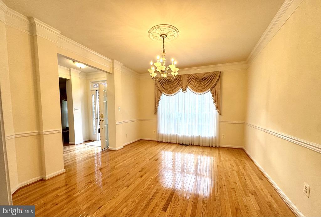 7615 MCWEADON LN, SPRINGFIELD, Virginia 22150, 6 Bedrooms Bedrooms, ,5 BathroomsBathrooms,Residential,For sale,7615 MCWEADON LN,VAFX2240948 MLS # VAFX2240948
