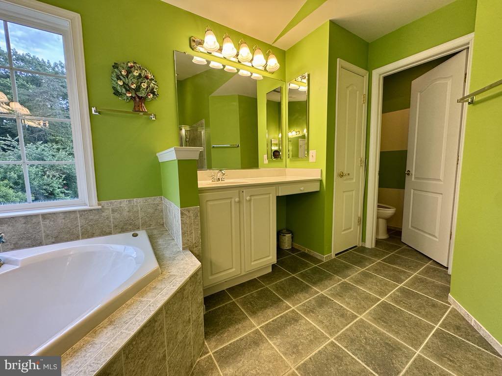 7615 MCWEADON LN, SPRINGFIELD, Virginia 22150, 6 Bedrooms Bedrooms, ,5 BathroomsBathrooms,Residential,For sale,7615 MCWEADON LN,VAFX2240948 MLS # VAFX2240948