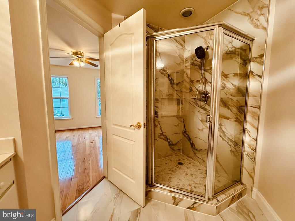 7615 MCWEADON LN, SPRINGFIELD, Virginia 22150, 6 Bedrooms Bedrooms, ,5 BathroomsBathrooms,Residential,For sale,7615 MCWEADON LN,VAFX2240948 MLS # VAFX2240948