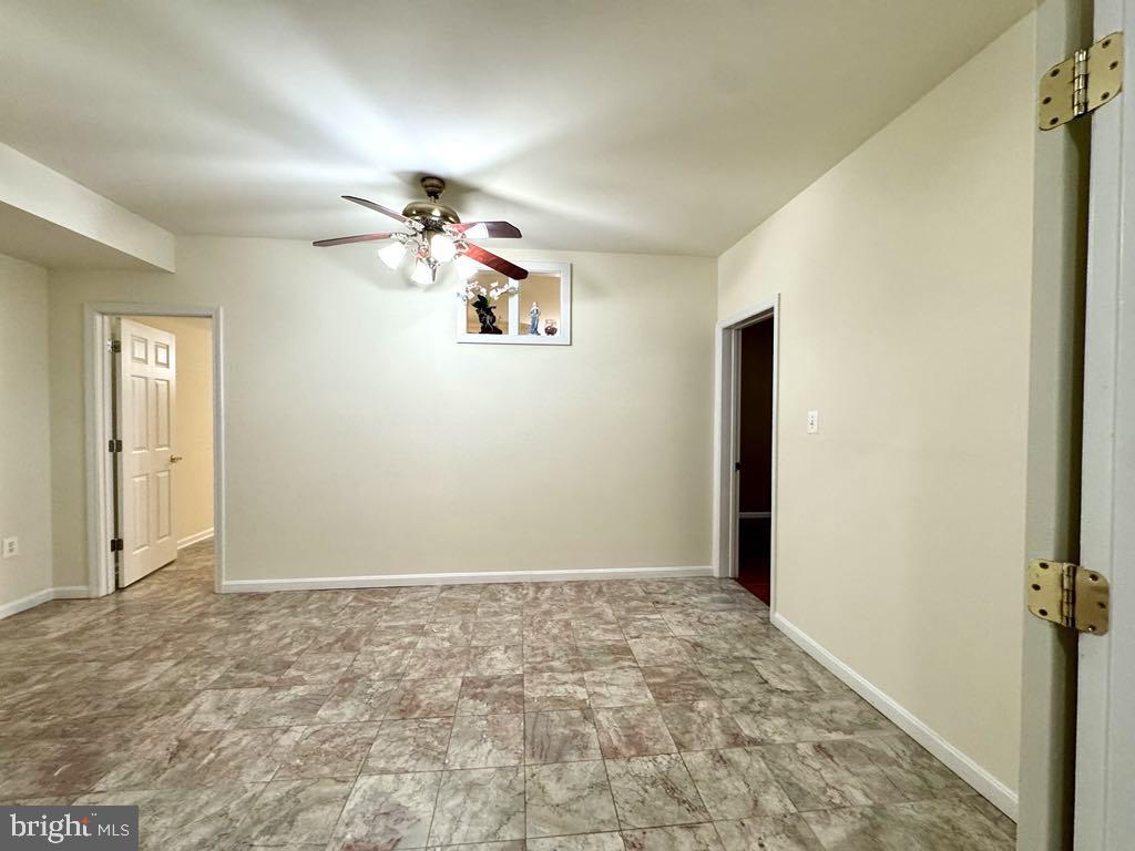 7615 MCWEADON LN, SPRINGFIELD, Virginia 22150, 6 Bedrooms Bedrooms, ,5 BathroomsBathrooms,Residential,For sale,7615 MCWEADON LN,VAFX2240948 MLS # VAFX2240948